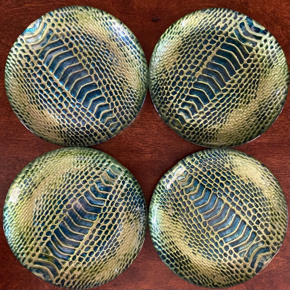 🎉HOST PICK🎉 NWT Set/4 Hand-Painted Teal/Green Canapé Plates